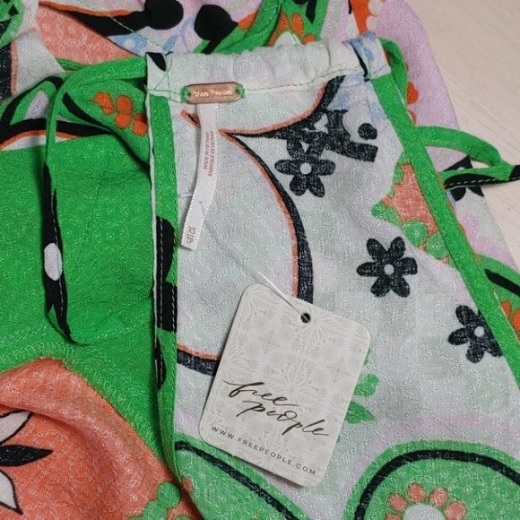 Free People Multicolor Floral Camisole. Worn Once. Good Condition. - Picture 13 of 16